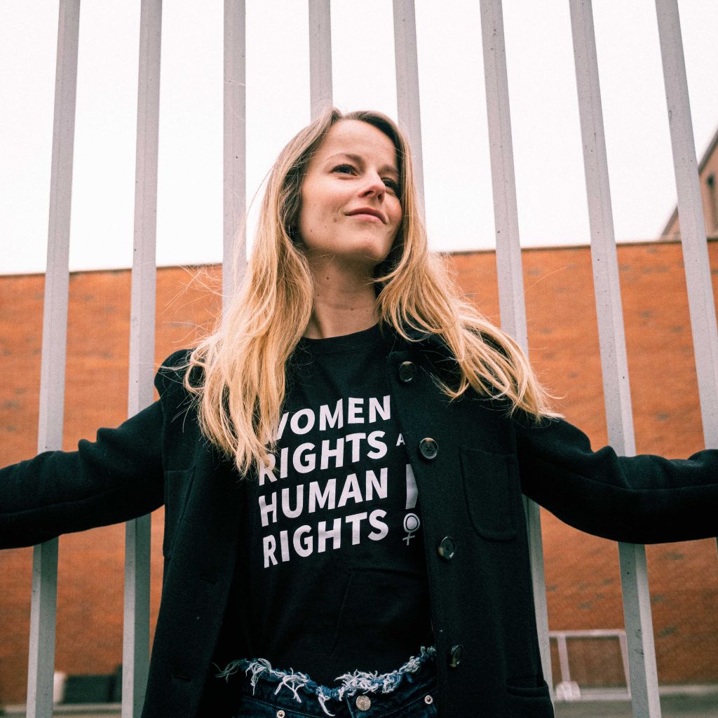 Women's rights are human rights - t-tröja